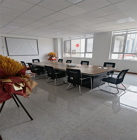 办公区照片2 上传.jpg 办公区照片2 上传.jpg