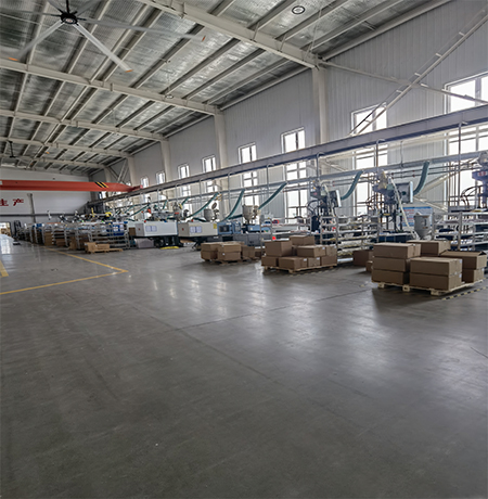 注塑车间照片 上传.jpg 注塑车间照片 上传.jpg