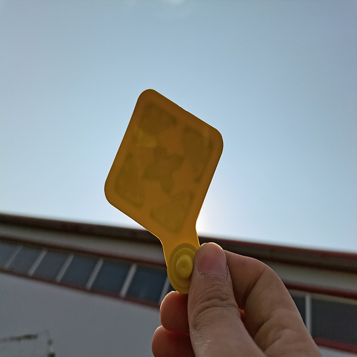 UHF Two-Piece EID Ear Tags Rhomboid Female Button Male